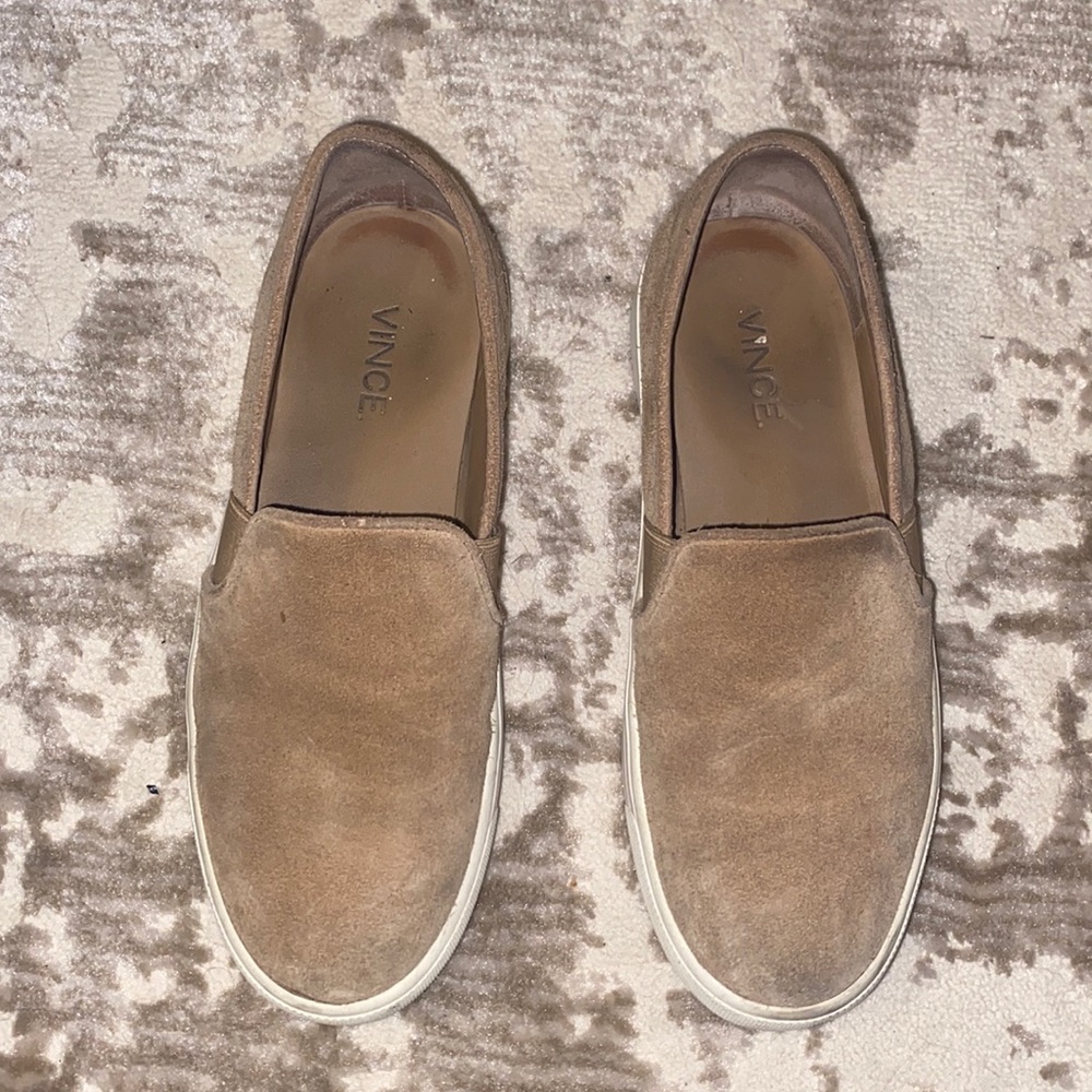 Vince Suede Low Top Sneakers!